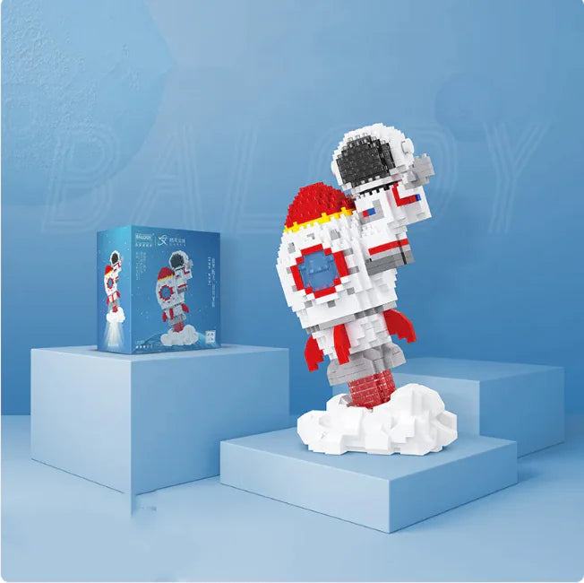 Astronaut Building Block Figures